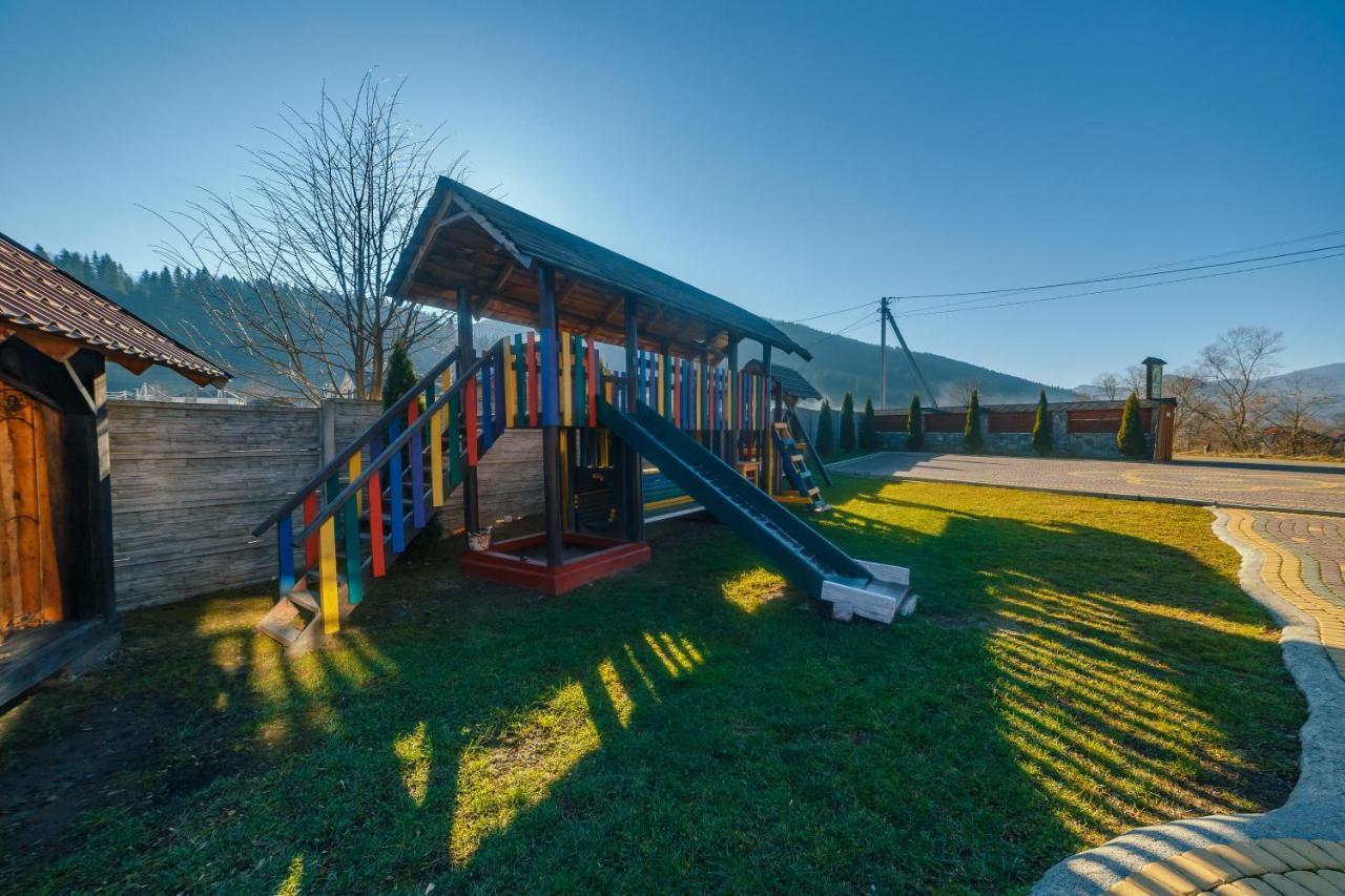 Садиба Дерев*Яна Хата Verhovîna Exterior foto