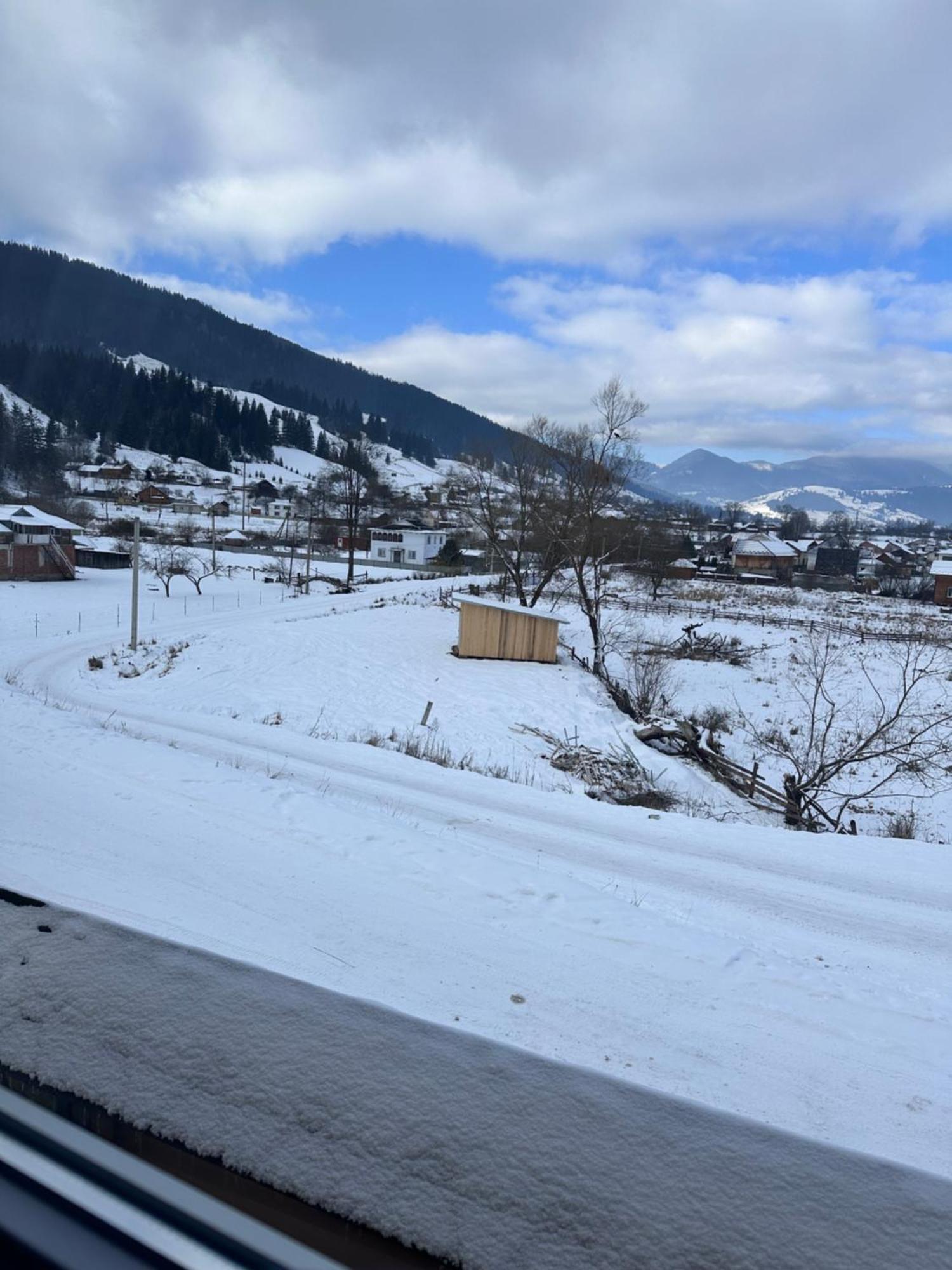 Садиба Дерев*Яна Хата Verhovîna Exterior foto